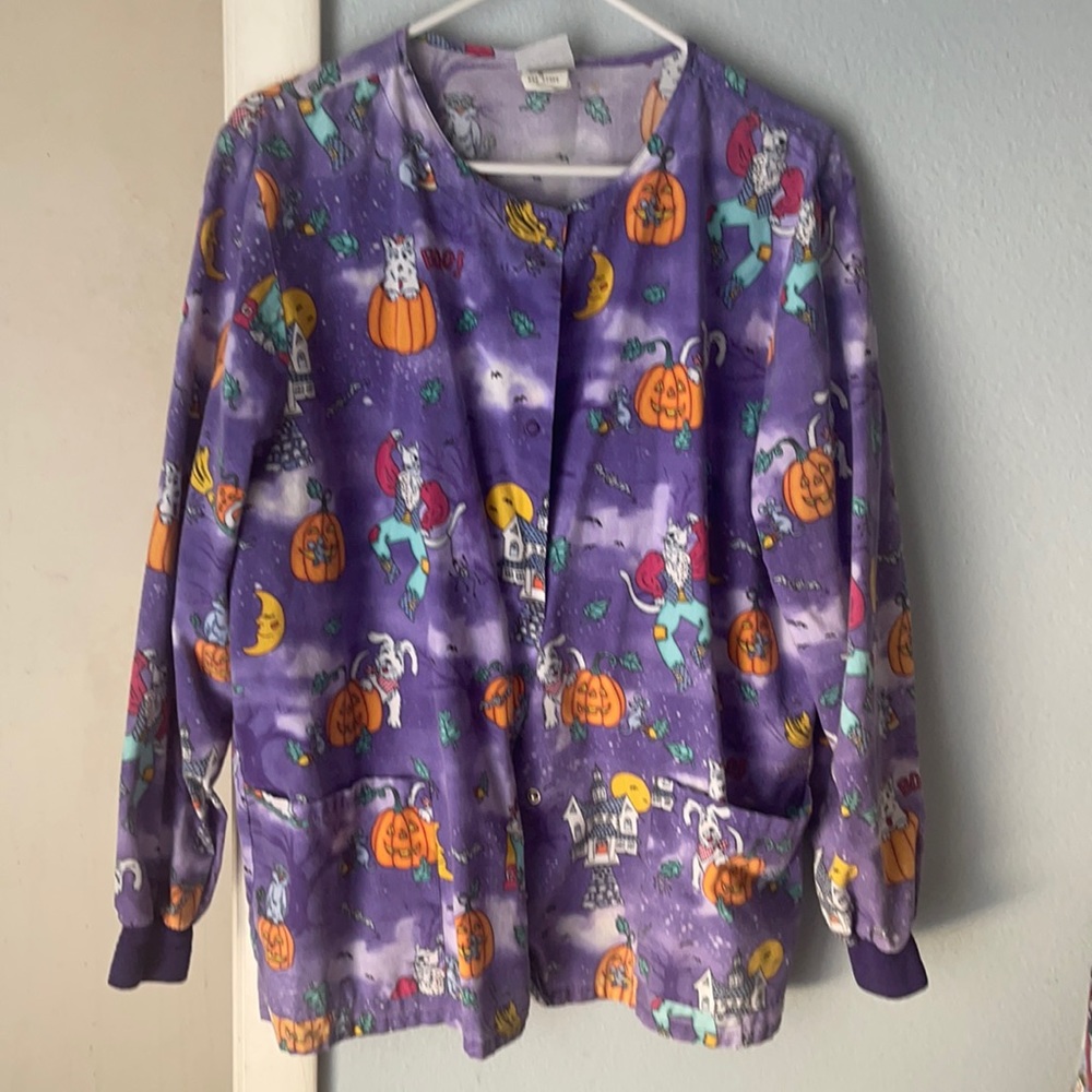 Halloween printed scrub jacket